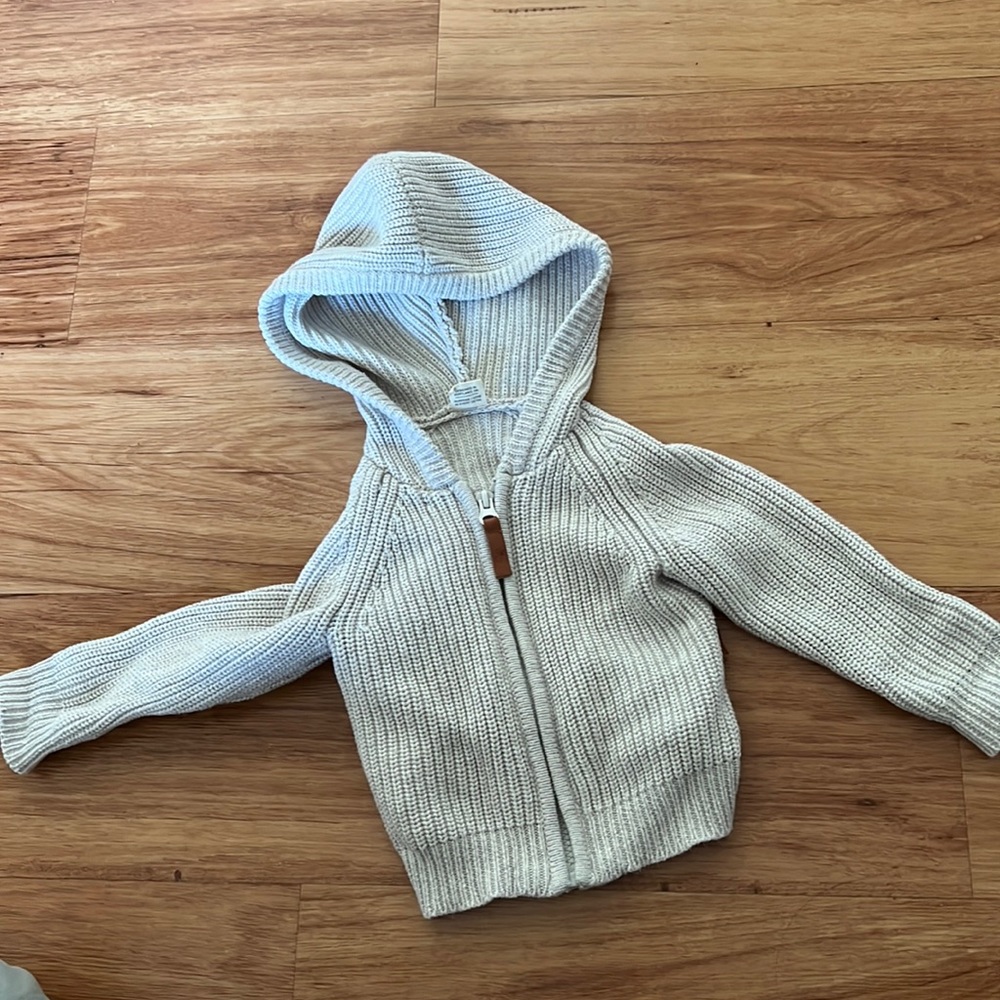 Goumi Grey Hoodie Size 6-9 Months